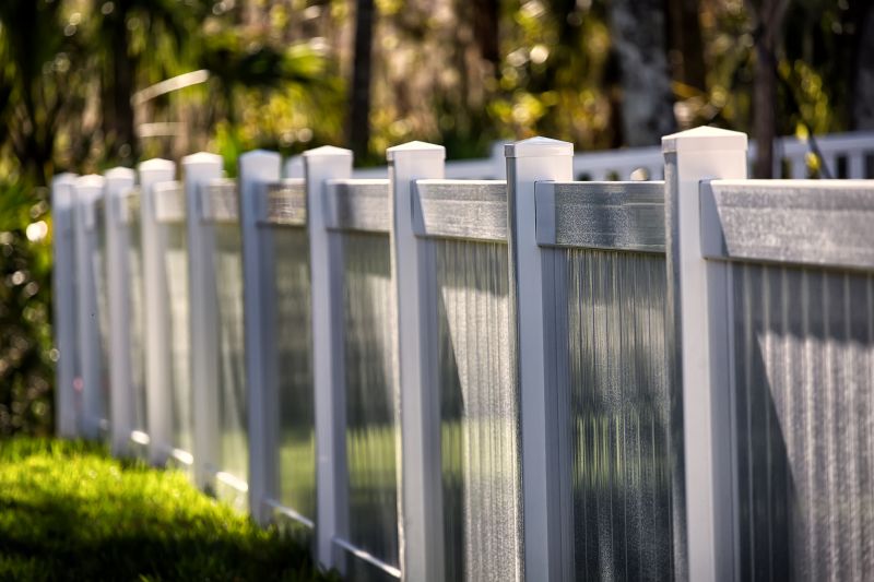 Vinyl Fence Service